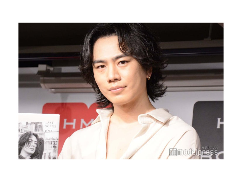「LAST SCENE」刊行記念イベントに登壇したOMI（C）モデルプレス