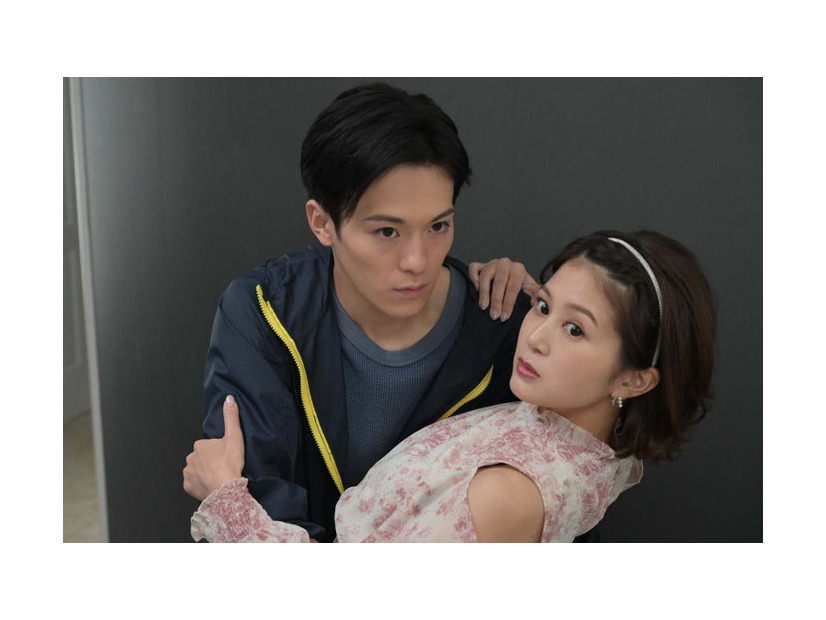 松倉海斗、佐津川愛美「家政夫のミタゾノ」第4話より（C）テレビ朝日