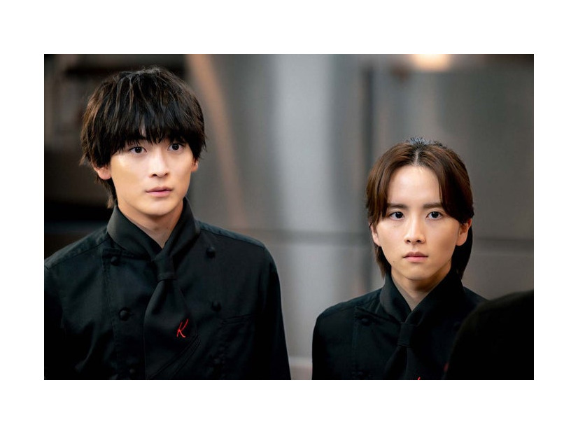 高橋文哉、板垣李光人「フェルマーの料理」第3話より（C）TBS