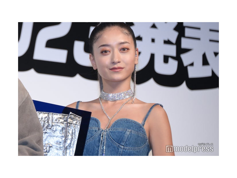 「第40回ベストジーニスト2023」授賞式に登壇したみちょぱ（C）モデルプレス