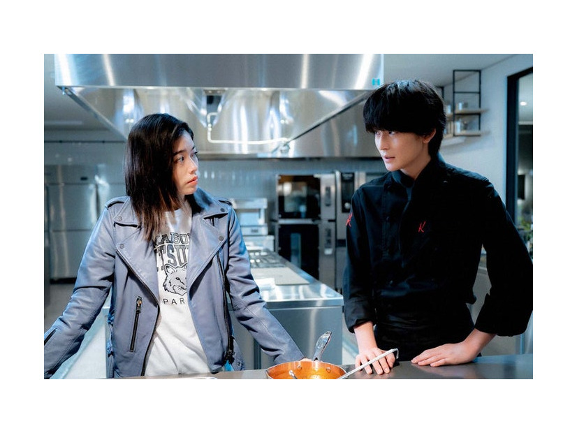 小芝風花、高橋文哉「フェルマーの料理」第4話より（C）TBS