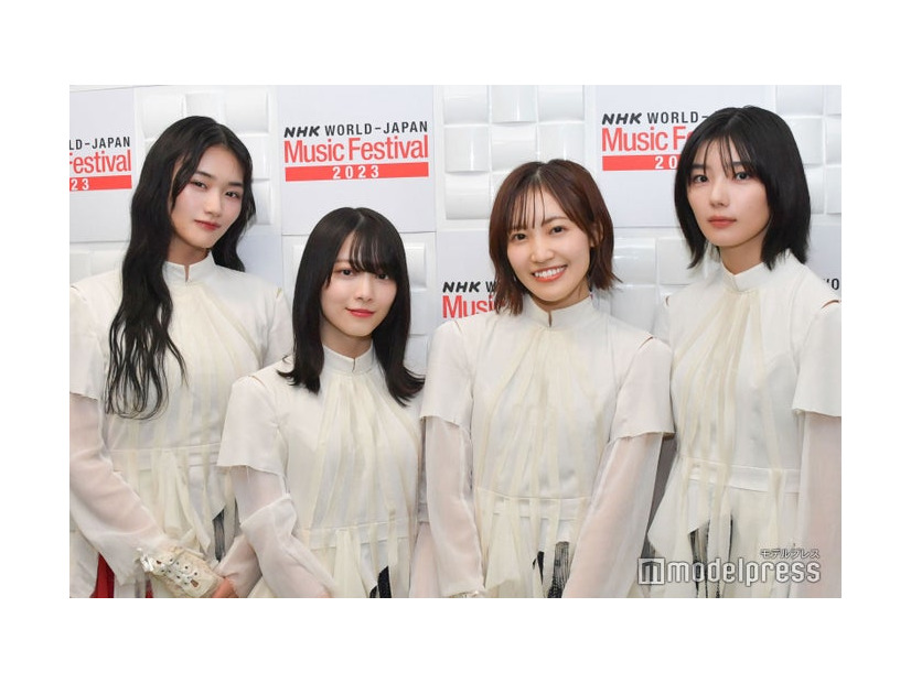 パフォーマンス後に取材に応じた櫻坂46（左から）山崎天、森田ひかる、松田里奈、藤吉夏鈴