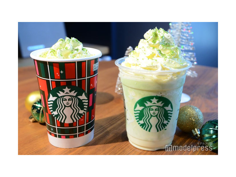 （右から）メルティホワイト ピスタチオ フラペチーノ、メルティホワイト ピスタチオ モカ（C）モデルプレス