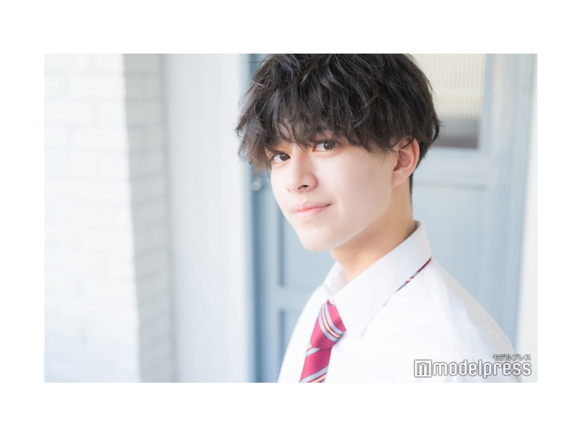 モデルプレスのインタビューに応じた川端輝さん（C）モデルプレス