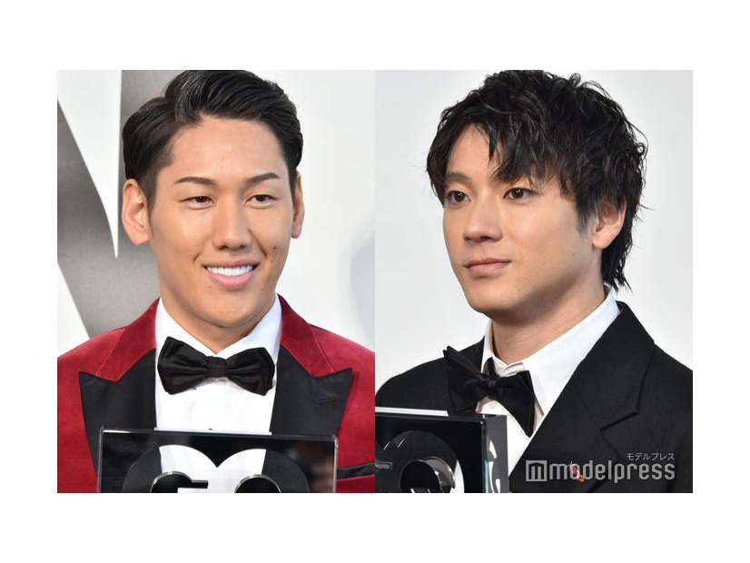 「GQ MEN OF THE YEAR 2023」フォトコール＆トークセッションに登壇した吉田正尚選手、山田裕貴（C）モデルプレス