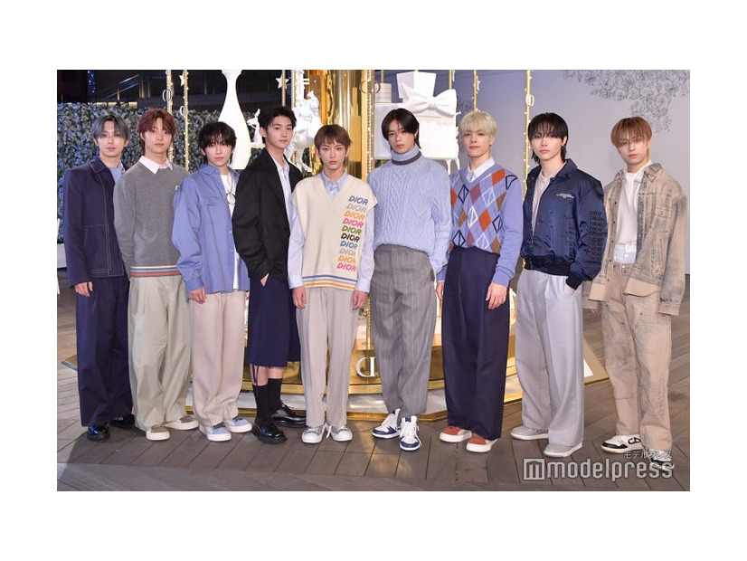 &TEAM（左から）FUMA、EJ、YUMA、JO、HARUA、K、MAKI、NICHOLAS、TAKI（C）モデルプレス