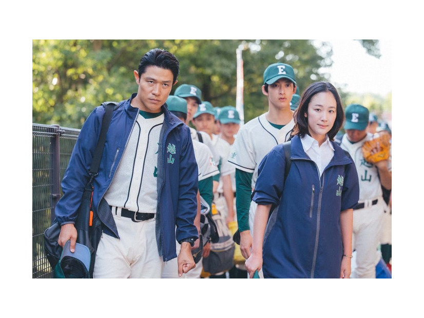 鈴木亮平、黒木華「下剋上球児」第8話より（C）TBSスパークル／TBS 撮影：ENO