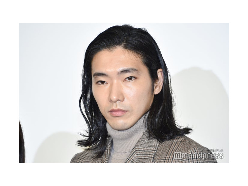 「光る君へ」初回試写会に登壇した柄本佑（C）モデルプレス