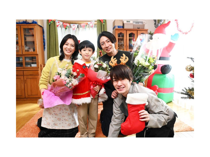 本仮屋ユイカ、木村優来、相葉雅紀、深澤辰哉（C）テレビ朝日