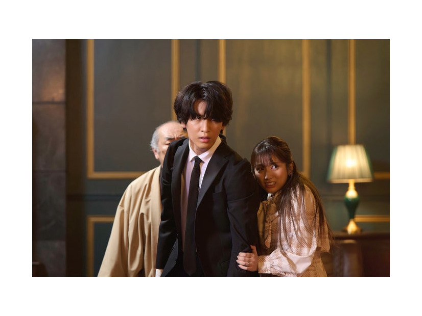 藤井流星、矢吹奈子「18歳、新妻、不倫します。」最終話より（C）わたなべ志穂／小学館／ABC