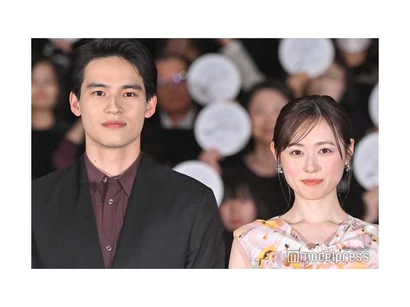 「あの花が咲く丘で、君とまた出会えたら。」の大ヒット御礼舞台挨拶に登壇した水上恒司、福原遥（C）モデルプレス