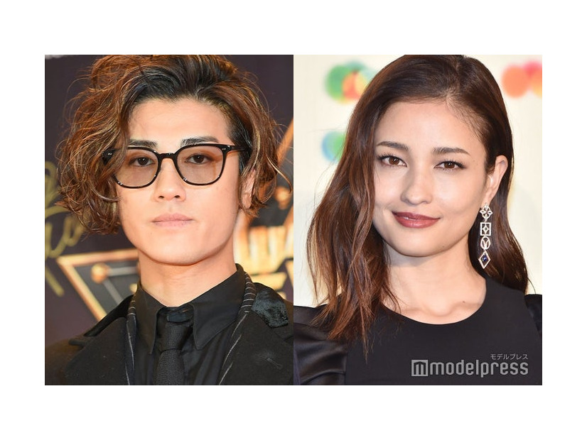 赤西仁、黒木メイサ（C）モデルプレス