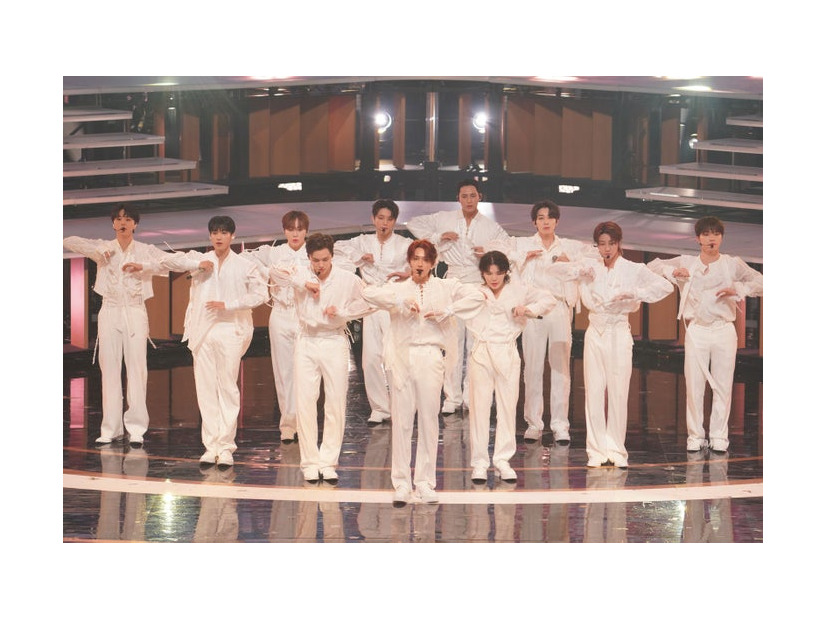 SEVENTEEN「第74回NHK紅白歌合戦」（C）NHK
