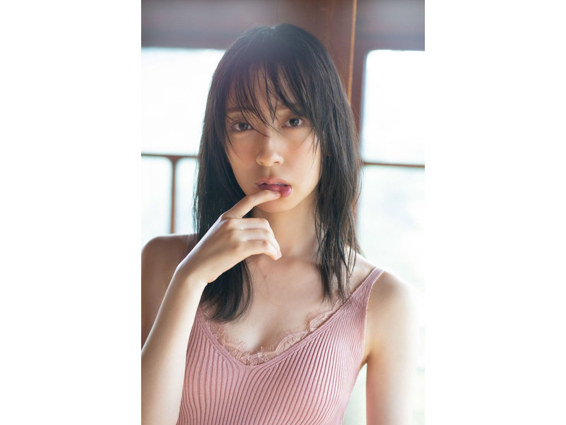 「TRIANGLE magazine 02 」金村美玖 先行カット（講談社）　撮影／細居幸次郎