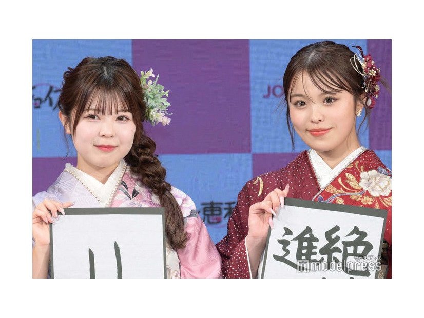 第6期「振袖TEENS」お披露目イベントに出席した折田涼夏、おさき（C）モデルプレス