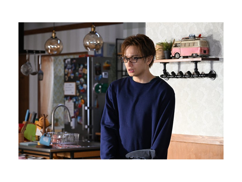 中島健人「リビングの松永さん」第1話より（C）カンテレ