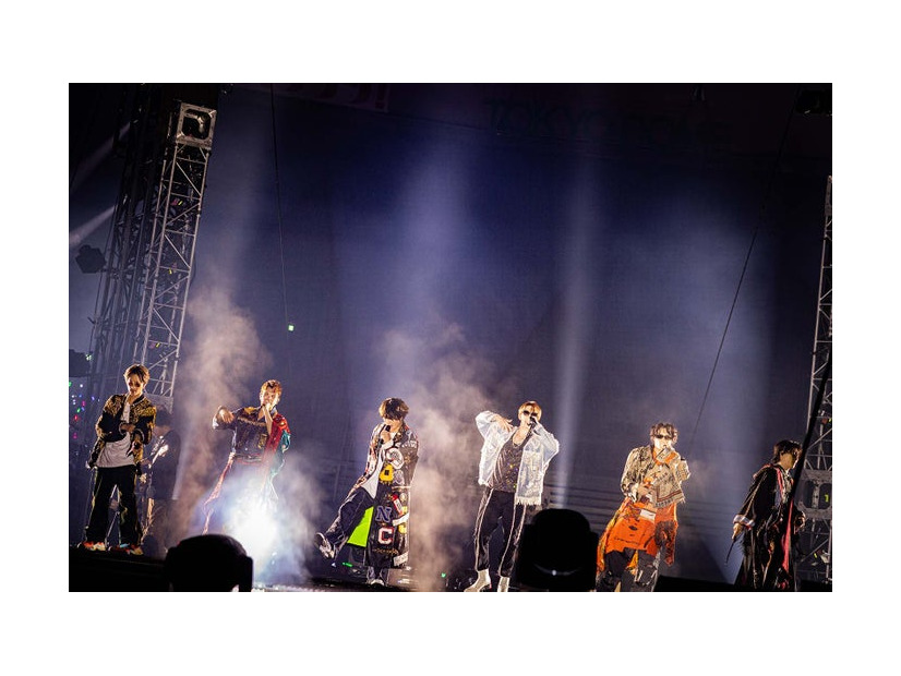 SixTONES（提供写真）