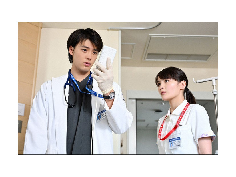 竹内涼真、葵わかな「ブラックペアン シーズン２」第1話より（C）TBS