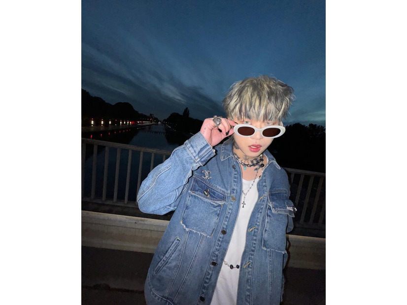 ASH ISLAND Instagramより
