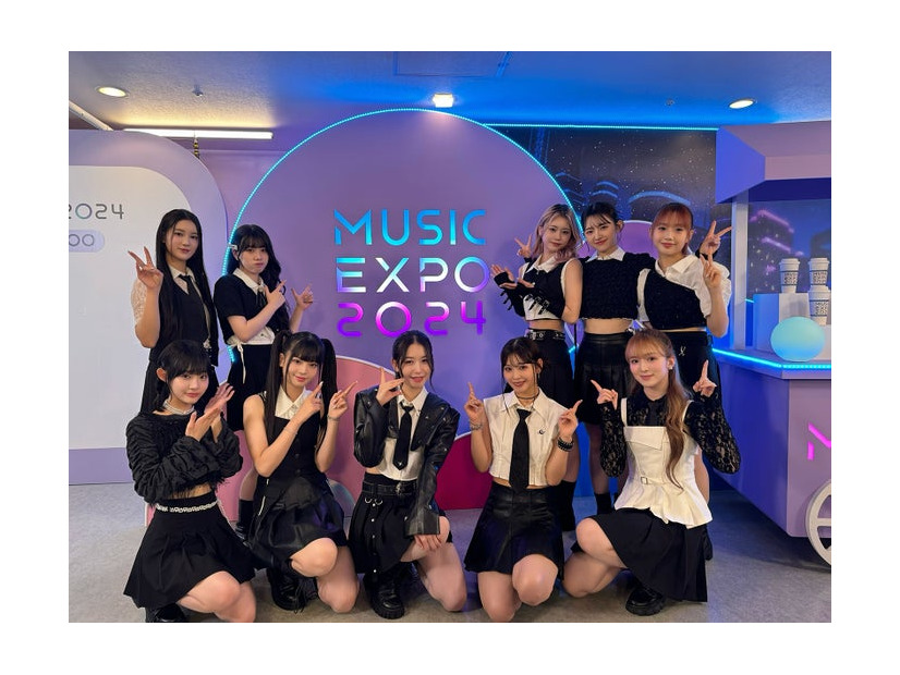 （後列左から）MIU、AYANE、KOKONA、COCORO、KEIKO （前列左から）SHIZUKU、RINON、MOMONA、RAN、SUZU（C）LAPONE GIRLS