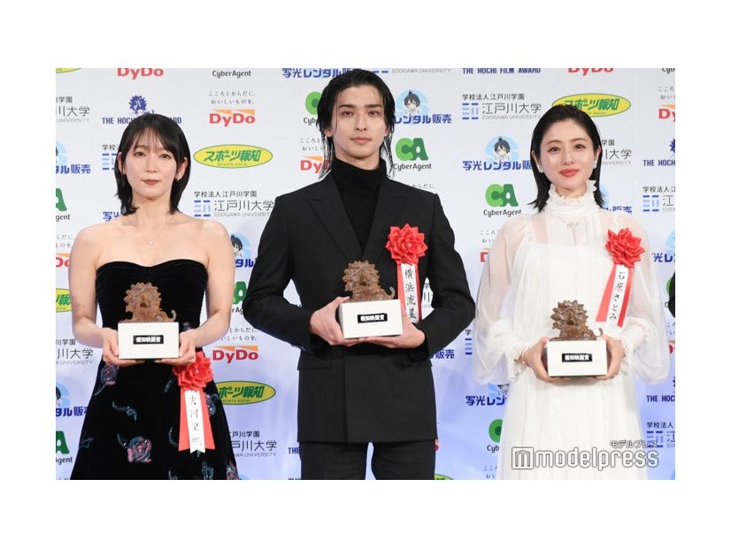 「第49回報知映画賞」授賞式に登壇した吉岡里帆、横浜流星、石原さとみ（C）モデルプレス