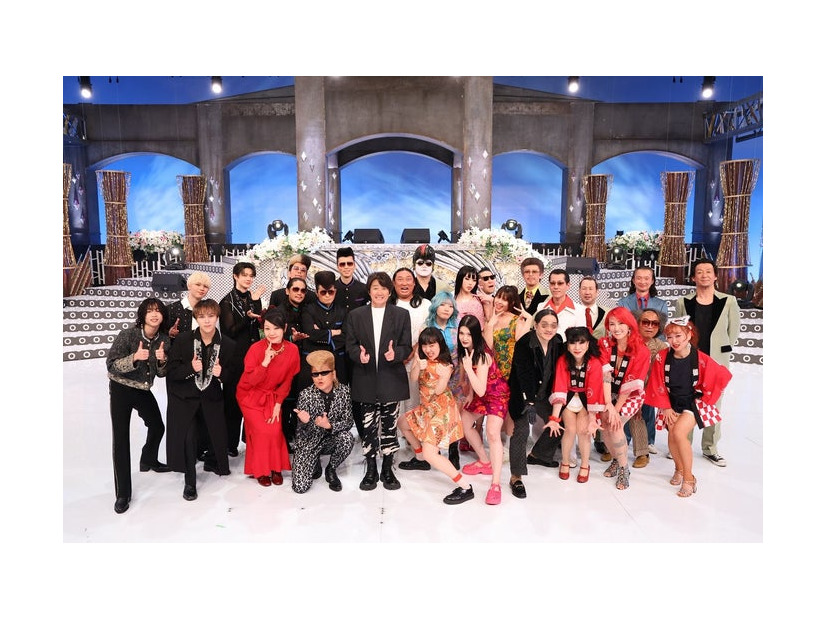「夜のスジガネスタジオ」出演者全員（C）フジテレビ