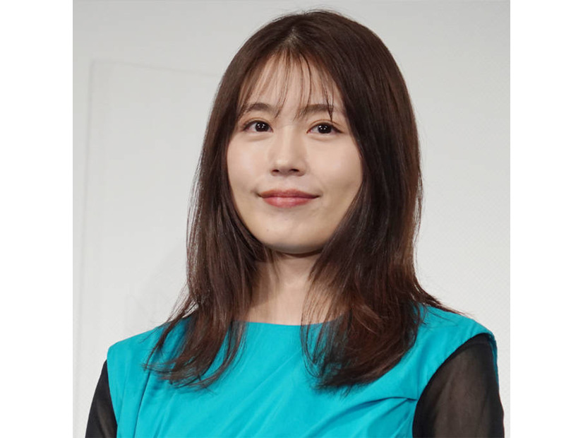 有村架純、大胆に美肌を見せた美麗アップSHOTに反響「お綺麗すぎます」「表情にうっとり」