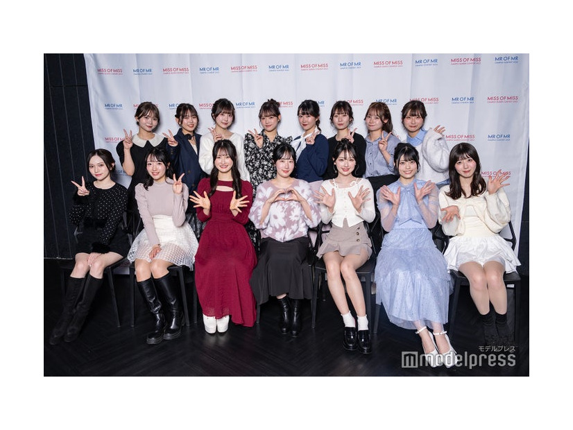 （前列左から）奥原妃奈子、山口満里奈、下条美沙季、林綸葉、町さくら、堤彩乃、向江菜々子（後列左から）濱崎柚、磯邉明日菜、橋本菜々子、山田普月、和根崎颯美、村瀬佳奈、辻田理夏、石垣心（C）モデルプレス
