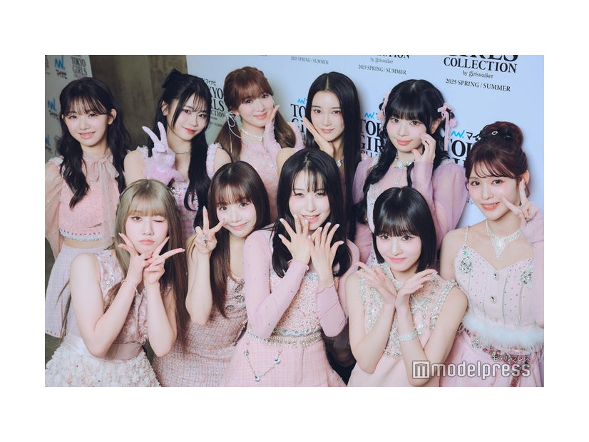 ME:I（左上から時計回り）COCORO、KOKONA、SUZU、MIU、RINON、RAN、SHIZUKU、MOMONA、KEIKO、AYANE　※TSUZUMIは欠席（C）モデルプレス