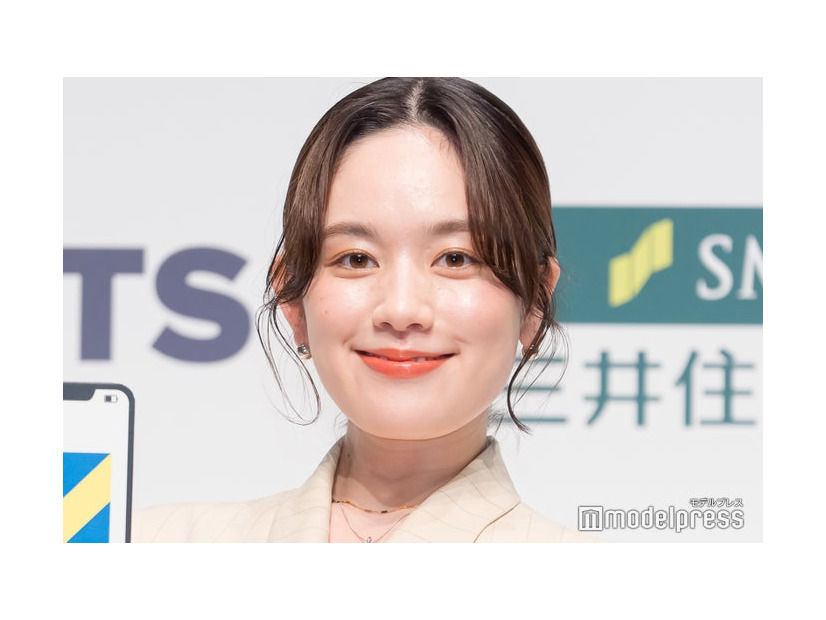 結婚発表後初の公の場に登壇した筧美和子（C）モデルプレス