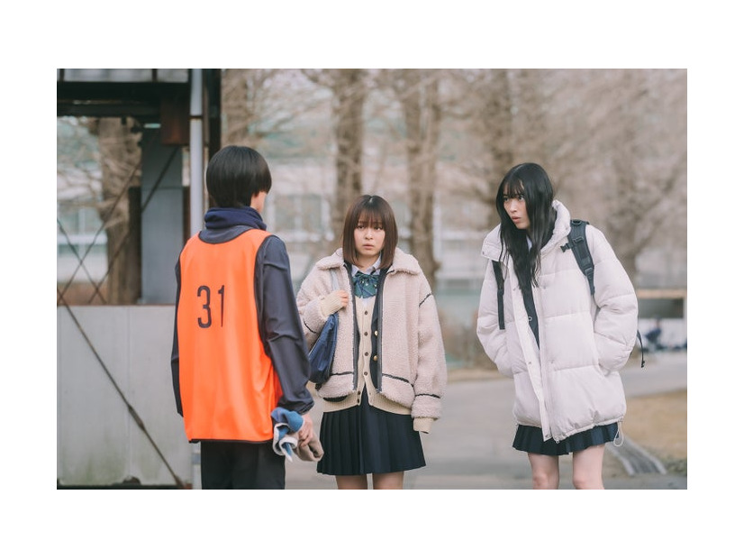 井上瑞稀、莉子、茅島みずき「霧尾ファンクラブ」（C）地球のお魚ぽんちゃん・実業之日本社／中京テレビ