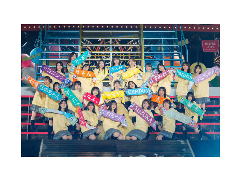 佐々木久美＆佐々木美玲、渾身の“全曲披露ライブ”で日向坂46を卒業！長濱ねるら1期生OGもサプライズ登場
