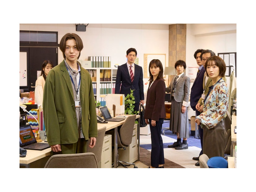 ヘイテツ、前田敦子、鈴木保奈美、松本まりか「人事の人見」第1話（C）フジテレビ