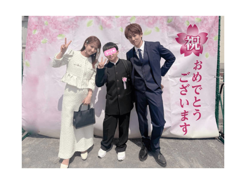 第5子妊娠中の辻希美、学ラン姿の次男とパシャリ！中学入学にしみじみ「本当に不思議な気持ちになります」