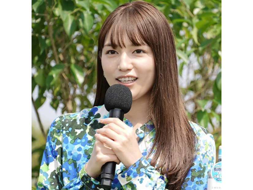 「お肌ツヤツヤ」川口春奈、美ボディをチラ見せ！タンクトップSHOTにファンうっとり「素の美しさ」