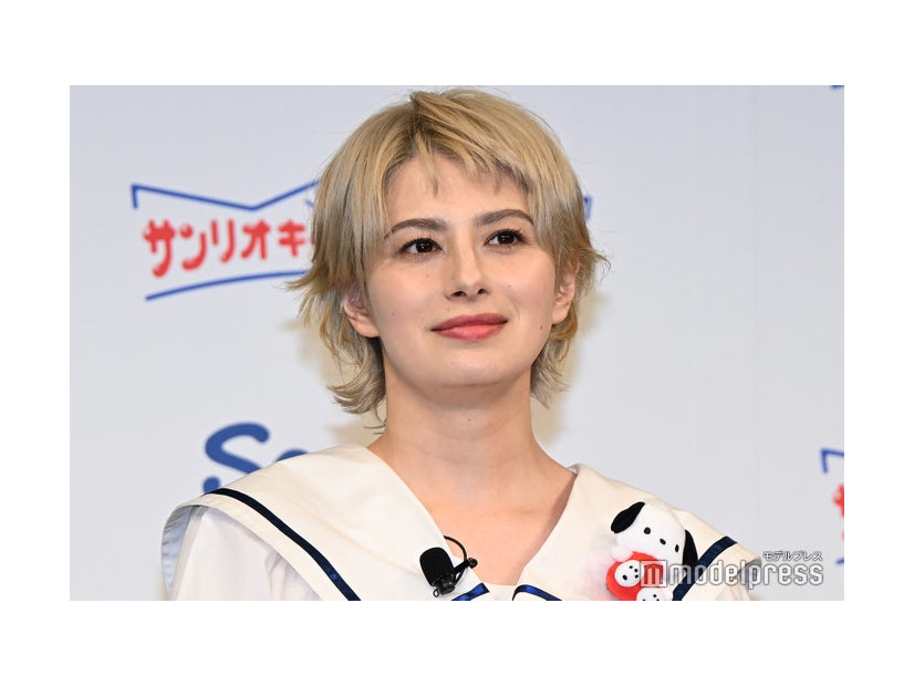 「2025年サンリオキャラクター大賞」開幕イベントに出席したホラン千秋（C）モデルプレス