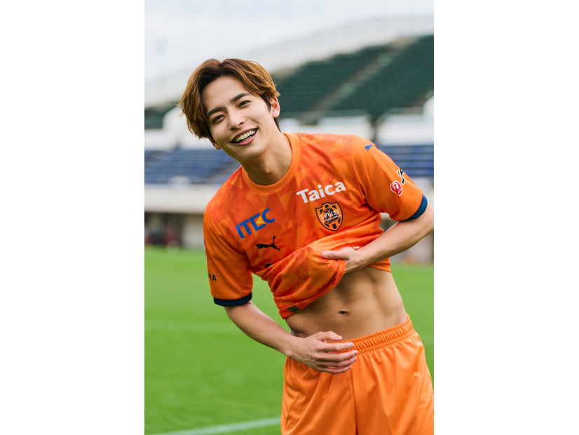 相馬理 1st写真集「S+」清水エスパルスホームスタジアムIAIスタジアム撮影カット（提供写真）