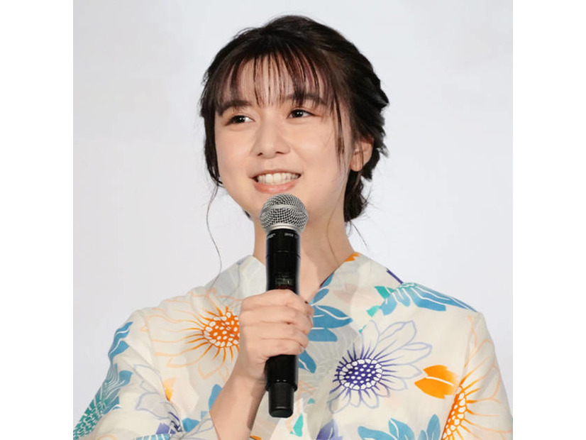 上白石萌歌、ドラマ現場で共演者らと仲を深めるためのアイテムとは？「みんなのこと知れるんじゃないかなって」