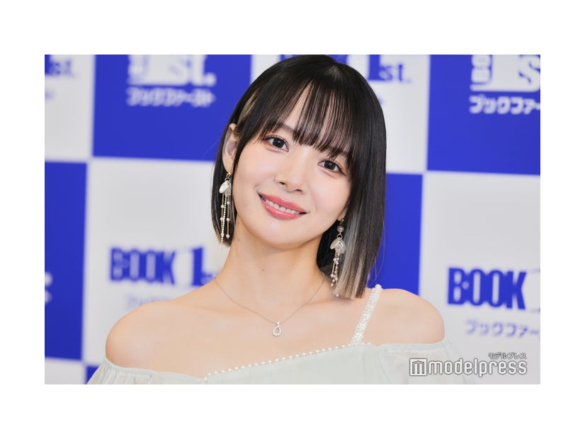 イメチェン前の岡田紗佳（C）モデルプレス
