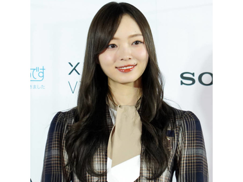 乃木坂46梅澤美波、同期メンバーとの“ぎゅうぎゅう詰め”SHOTに「3期生最強」「めちゃくちゃ良い」の声