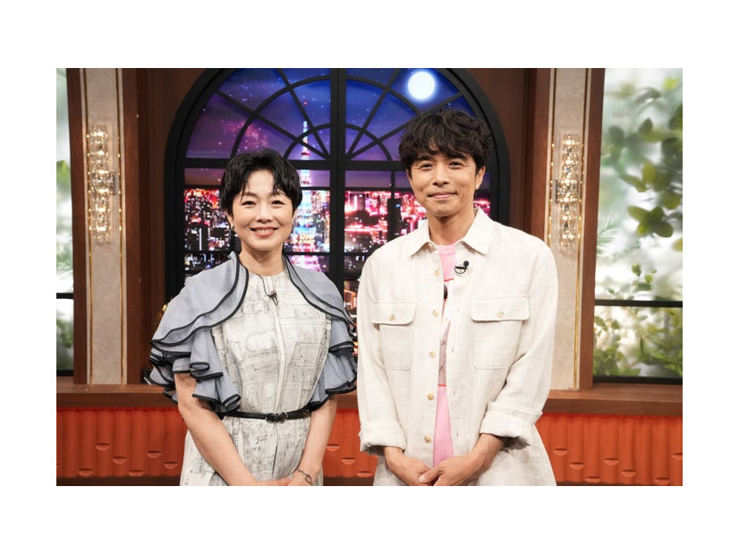 有働由美子アナ、井ノ原快彦（C）日本テレビ