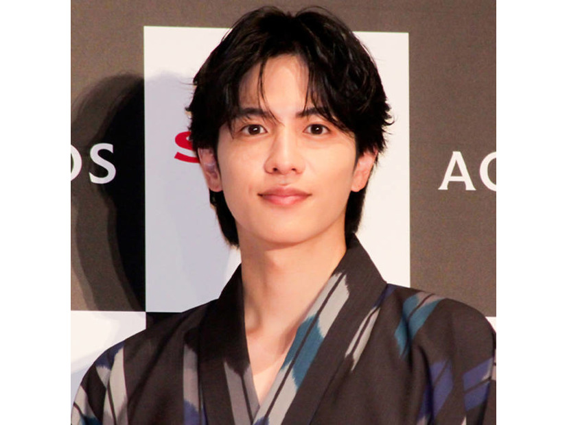 志尊淳、思わず赤面！？撮影現場での恥ずかしかった出来事とは「ずっと座ってた女の子たちが…」