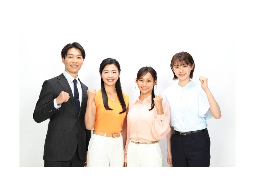 （左から）室岡大晴、浅倉美恩、石渡花菜、吉岡恵麻／2025年度フジテレビ新人アナウンサー（C）フジテレビ