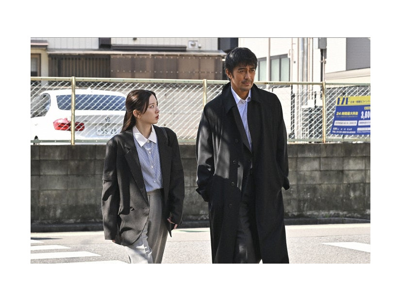 永野芽郁、阿部寛「キャスター」第4話（C）TBS