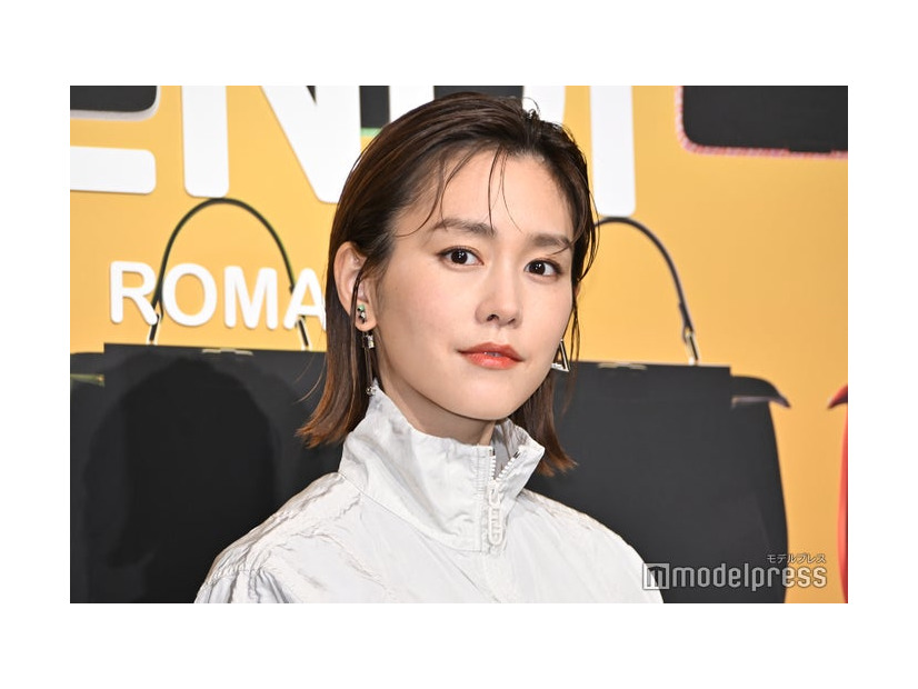 ミディアムヘアの桐谷美玲（C）モデルプレス