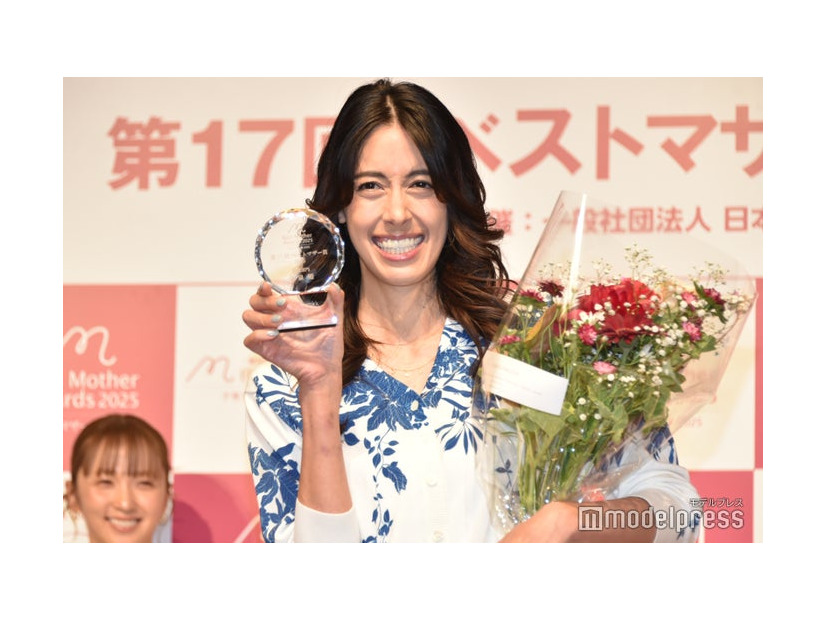 「ベストマザー賞」を受賞した森泉（C）モデルプレス