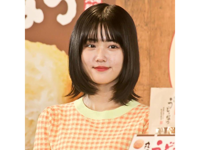 原菜乃華『あんぱん』“メイコ”のほっこりオフSHOTに反響「めっちゃ可愛い」「末っ子感満載」