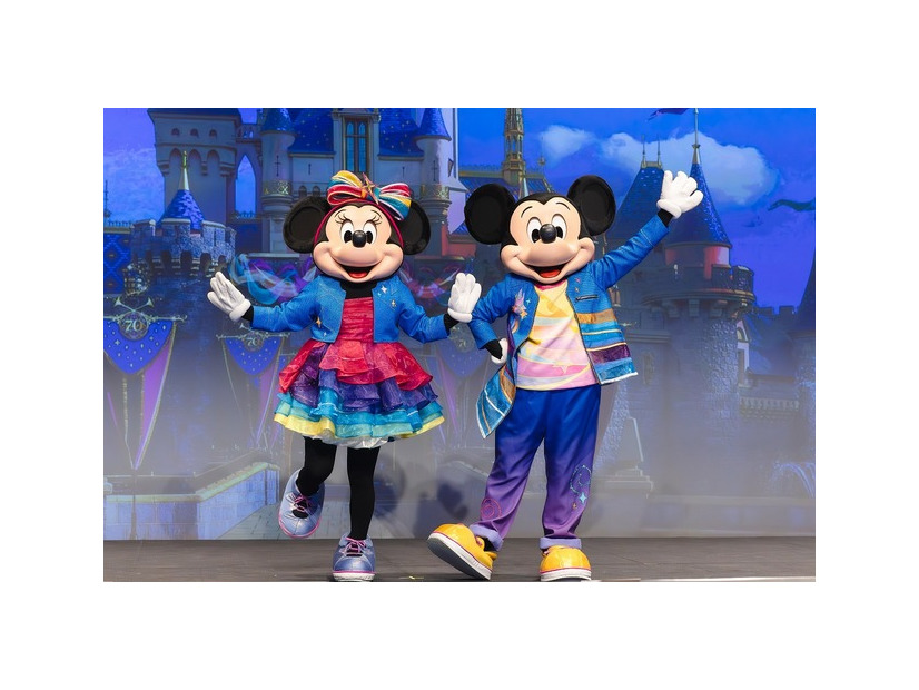 開園70周年衣装のダッフィー＆シェリーメイが初公開！カリフォルニア