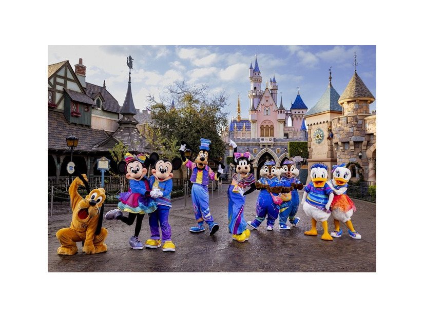 開園70周年衣装のダッフィー＆シェリーメイが初公開！カリフォルニア