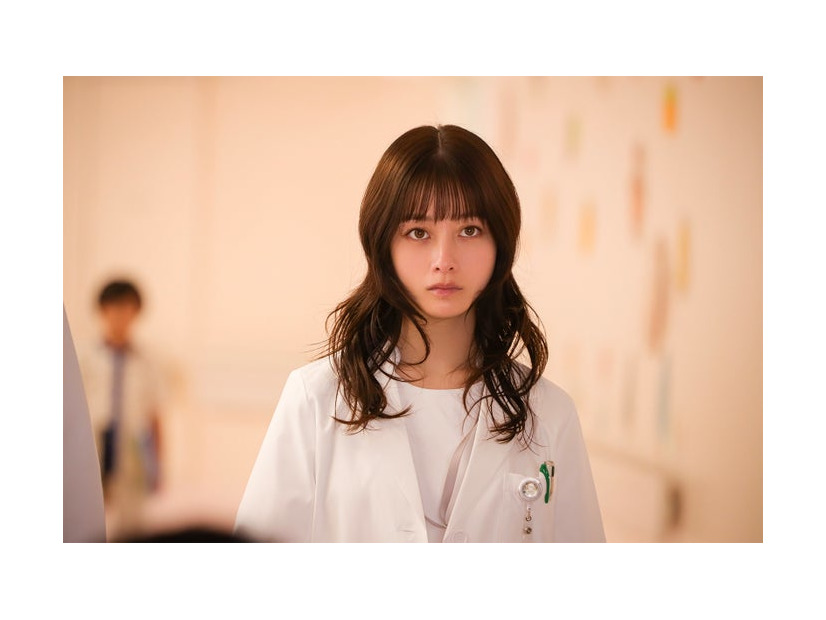 橋本環奈「天久鷹央の推理カルテ」第5話（C）テレビ朝日